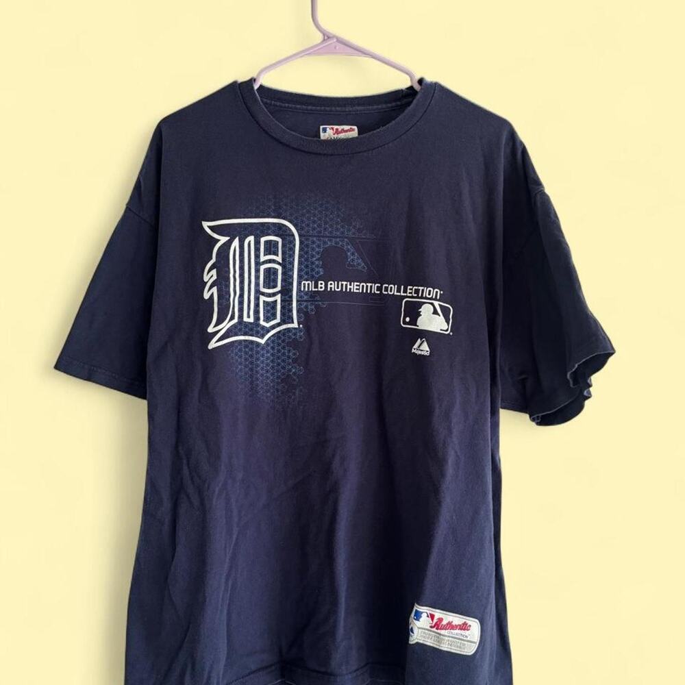 Vintage y2k detroit tigers tee